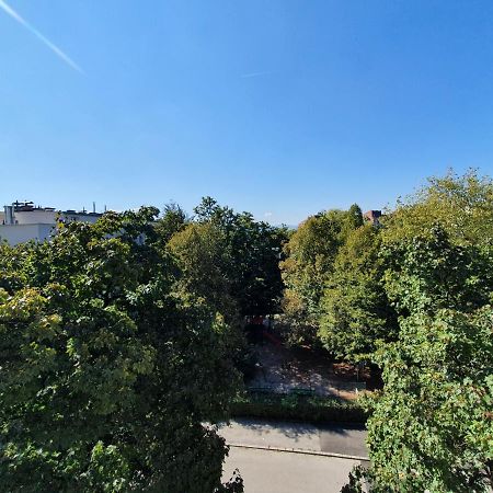 Studio Apartment Matic Tour As By Ljubljanica River 卢布尔雅那 外观 照片